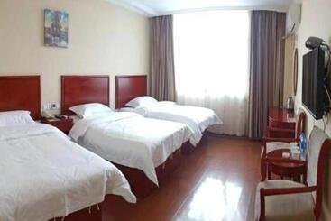 هتل Greentree Inn Langfang Guangyang District Highspeed Railway Station Business