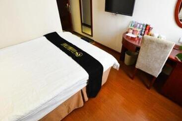 هتل Greentree Inn Langfang Guangyang District Highspeed Railway Station Business