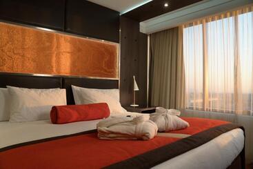 Boulevard Suites Ferrat