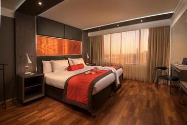 Boulevard Suites Ferrat