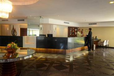 هتل Grand São Luis