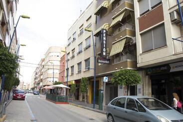 مسافرخانه Pensión Belmonte Ii