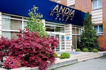 هتل Andia