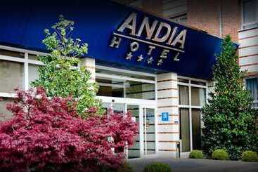 هتل Andia