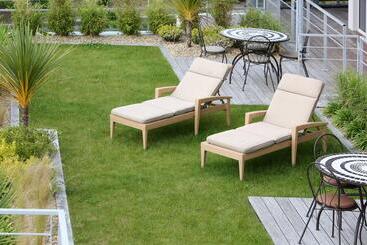 هتل Best Western Plus Les Terrasses De Brehat