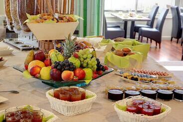 هتل Best Western Plus Les Terrasses De Brehat