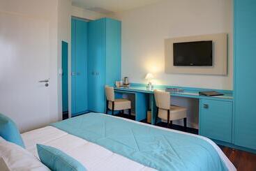 هتل Best Western Plus Les Terrasses De Brehat