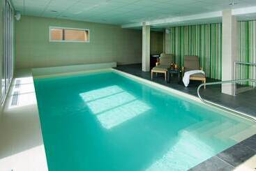 هتل Best Western Plus Les Terrasses De Brehat