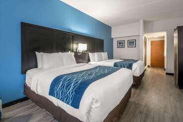 هتل Comfort Inn University