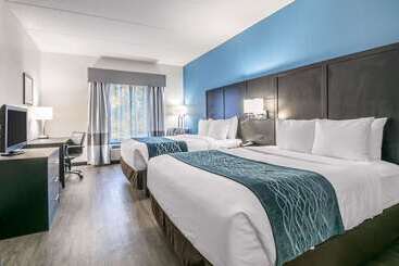 هتل Comfort Inn University