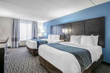 هتل Comfort Inn University