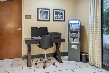 هتل Comfort Inn University