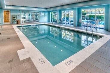 هتل Fairfield Inn & Suites By Marriott Destin