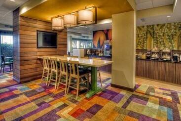 هتل Fairfield Inn & Suites By Marriott Destin