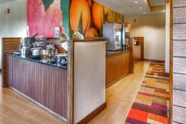 هتل Fairfield Inn & Suites By Marriott Destin