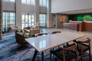 هتل Fairfield Inn & Suites By Marriott Destin
