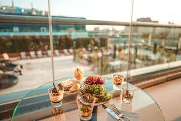 هتل Hilton Buenos Aires