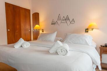 هتل Hosteria Las Walkirias