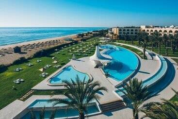 هتل Iberostar Waves Averroes