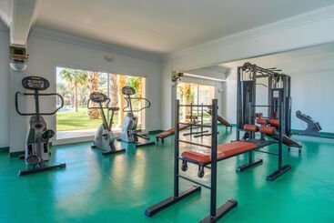 هتل Iberostar Waves Averroes