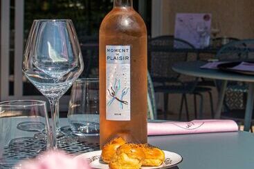 هتل Kyriad Nuits Saint Georges