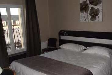 Logis Hotel Des Bourbons