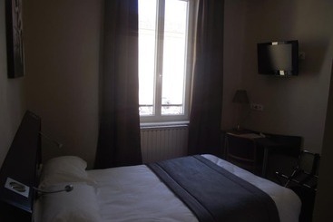 Logis Hotel Des Bourbons