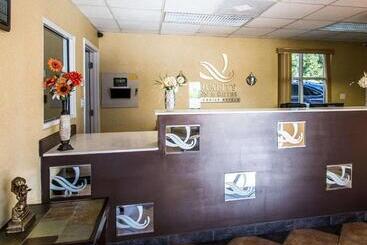 هتل Quality Inn & Suites Near Panama City Beach