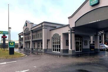 هتل Quality Inn & Suites Near Panama City Beach