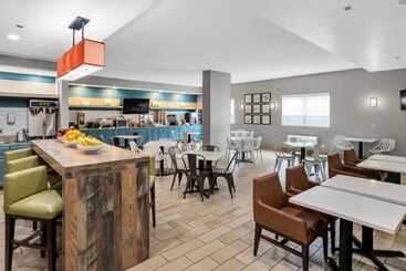 호텔 Country Inn & Suites By Radisson Rehoboth Beach   Dewey