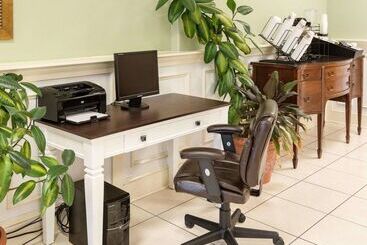호텔 Country Inn & Suites By Radisson Rehoboth Beach   Dewey