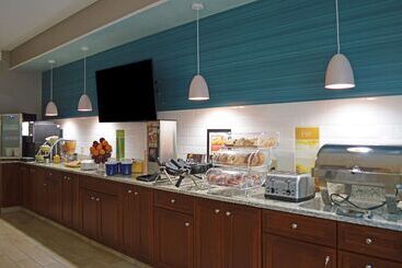 호텔 Country Inn & Suites By Radisson Rehoboth Beach   Dewey