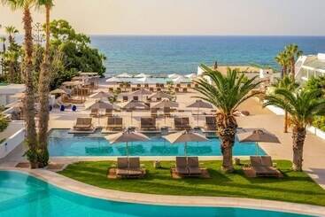 هتل Royal Azur Thalassa
