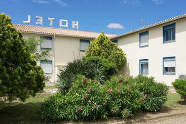 Отель The Originals City, Hôtel Le Puech, Narbonne