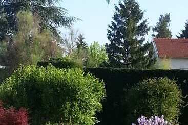 Мотель Les Jardins Du Forez