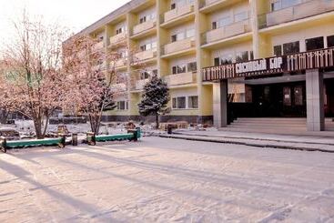 مسافرخانه Sosnoviy Bor