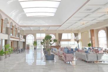 هتل Adempi̇ra Termal&spa