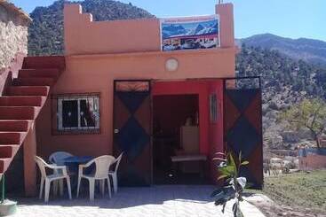 هتل Auberge Restaurant Les Coquelicots