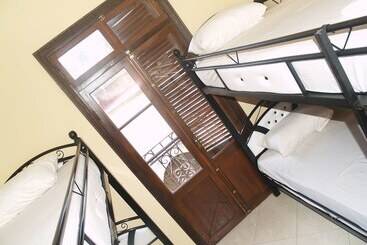 Tanja Lucia   Hostel