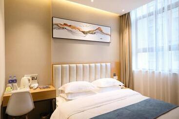 هتل Shell Xinzheng Airport Port Huaxia Avenue
