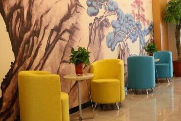 هتل Shell Xinzheng Airport Port Huaxia Avenue