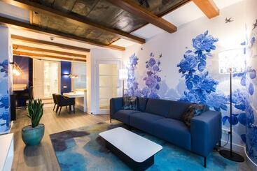 Eden Studios And Apartments