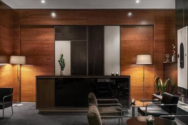 Ac Hotel Los Vascos By Marriott