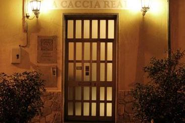 هتل Caccia Reale