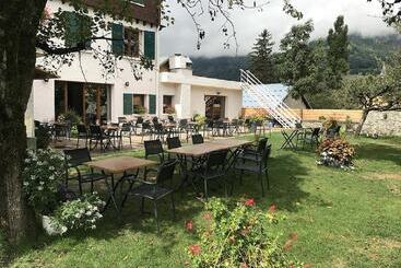 هتل Hôtel Le Malgovert
