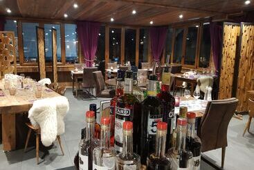 هتل Hôtel Le Malgovert