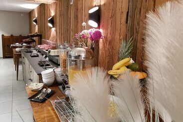 هتل Hôtel Le Malgovert