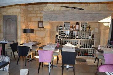 هتل La Couleuvrine Sarlat Centre Ville