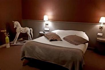 ホテル Hôtel Restaurant L'industrie