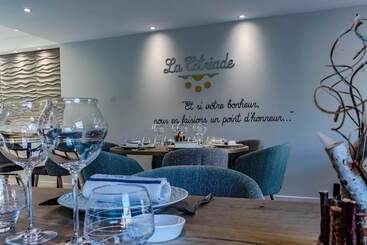 هتل Logis Hôtel Du Parc